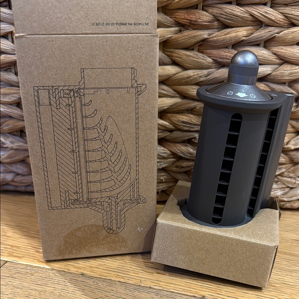 Dyson airwrap coanda smoothing attachment